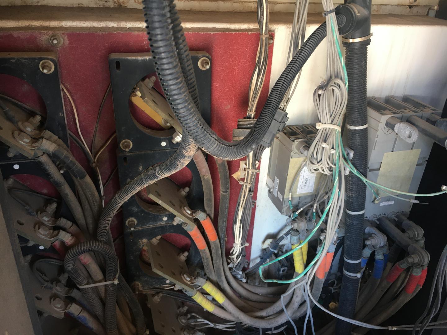 ./imagenes/INVOICE/2019/16283/PLANTA DE LUZ CAT_3304-XQ125  (5).JPG